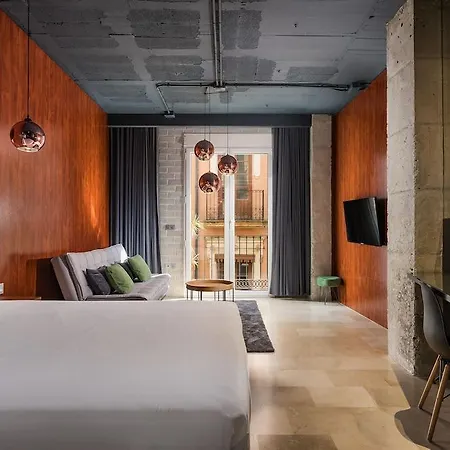 Evolution Hotel 3*